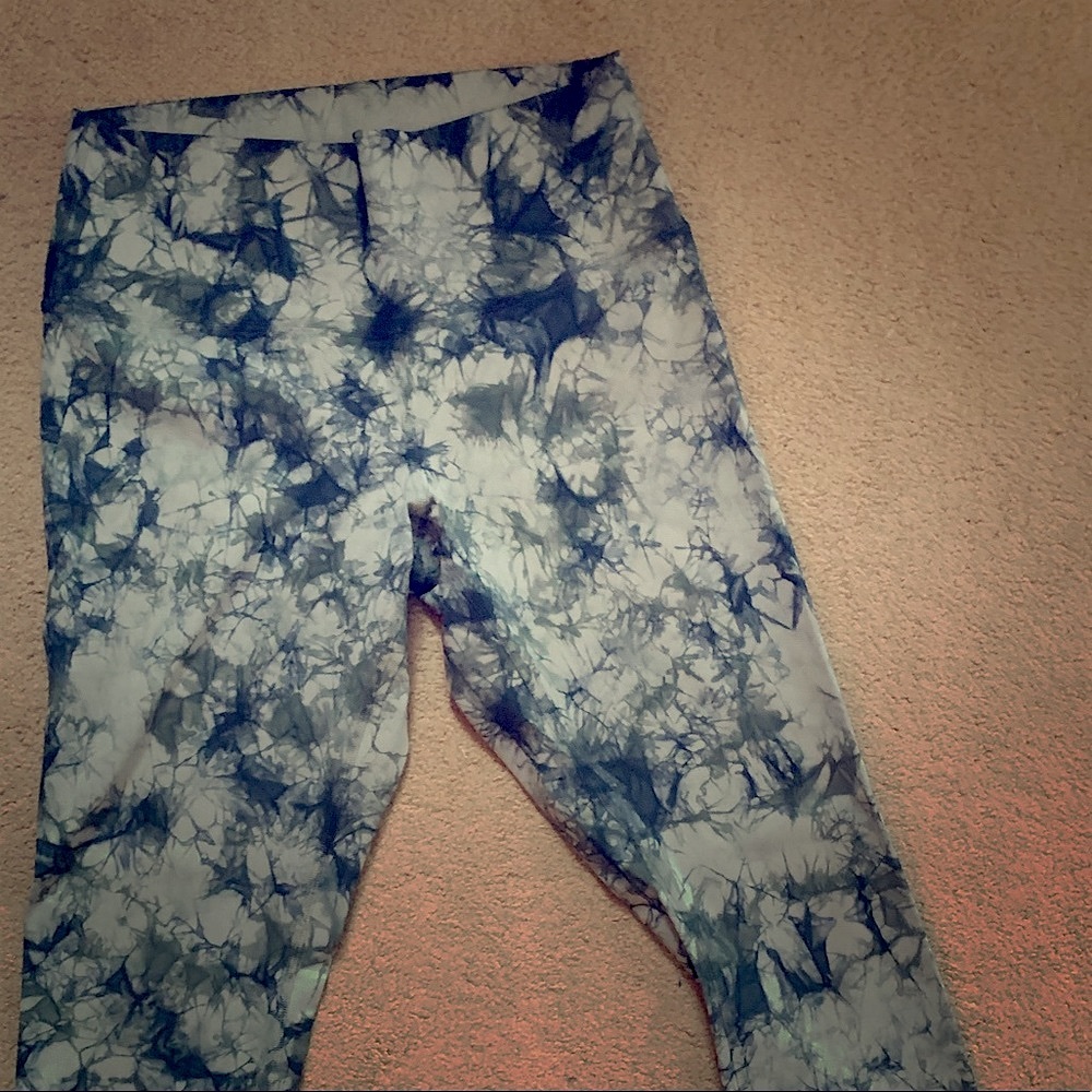 Rare Lululemon wunder under leggings